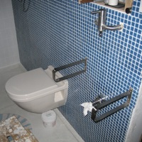 bathroom tiled wall